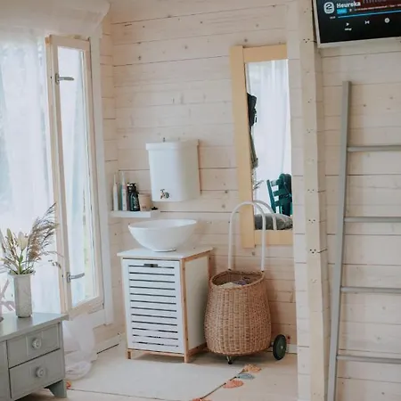 Mereaeaerne Helesinine Suvemaja Holiday home *